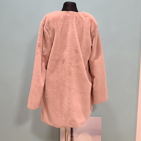 Lungo l'Arno Faux Fur dusty pink open coat - Picture 10 of 15
